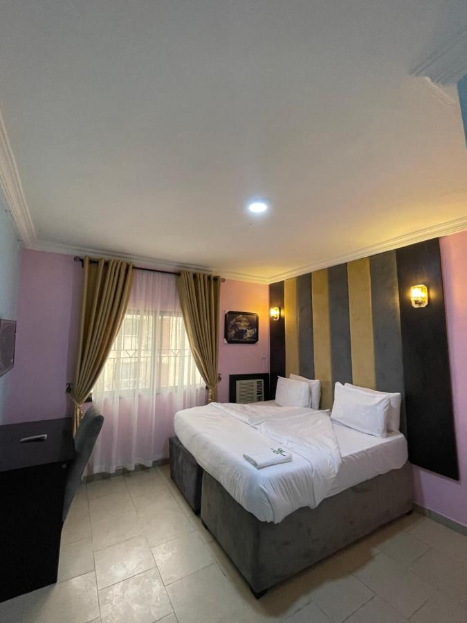Alluring View Hotel - Allen Avenue Lagos Extérieur photo