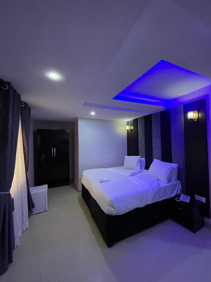 Alluring View Hotel - Allen Avenue Lagos Extérieur photo