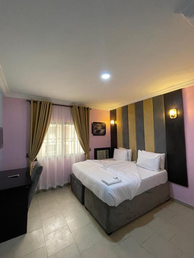 Alluring View Hotel - Allen Avenue Lagos Extérieur photo