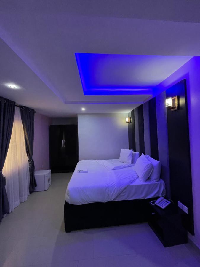Alluring View Hotel - Allen Avenue Lagos Extérieur photo